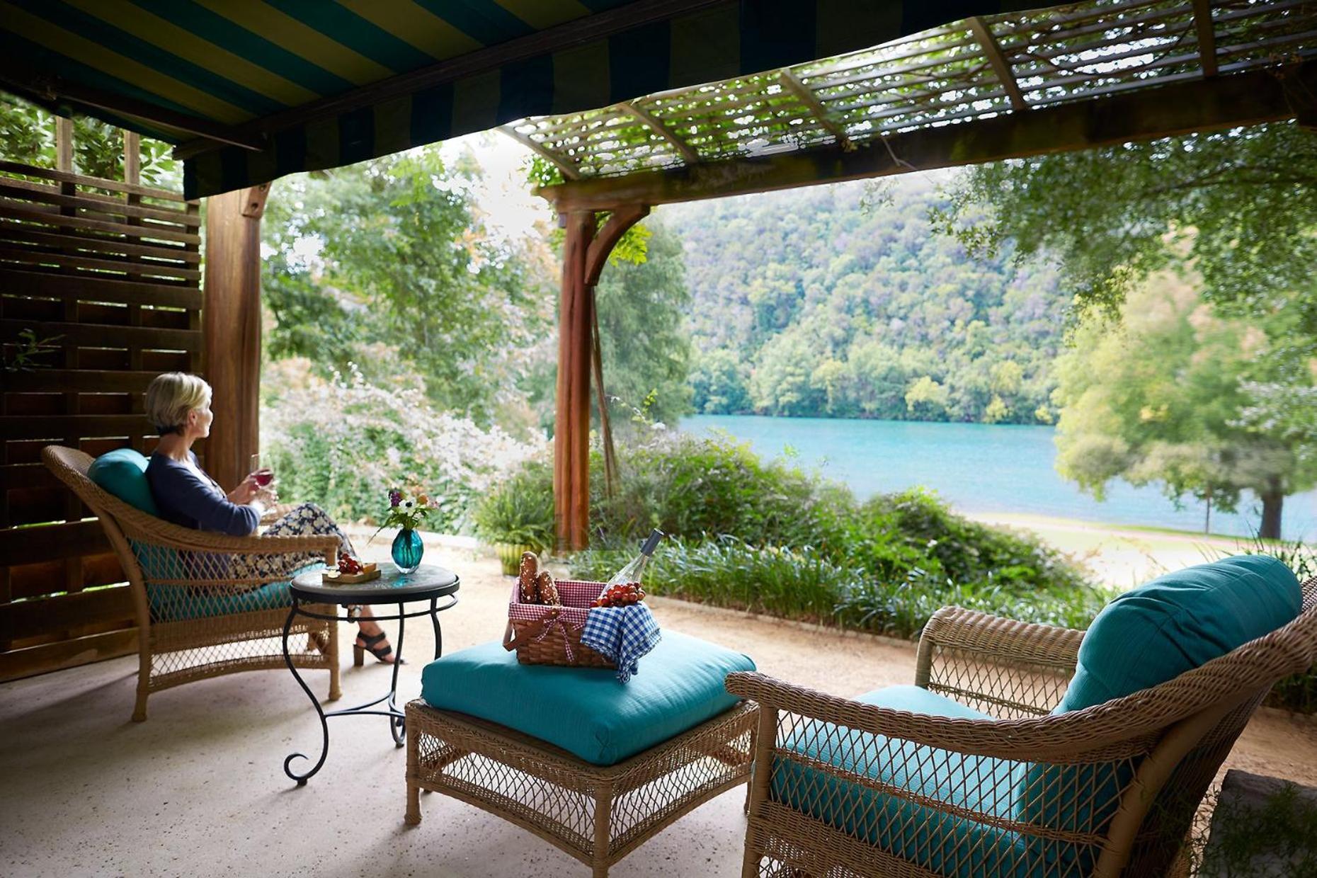 Lake Austin Spa Resort Room photo