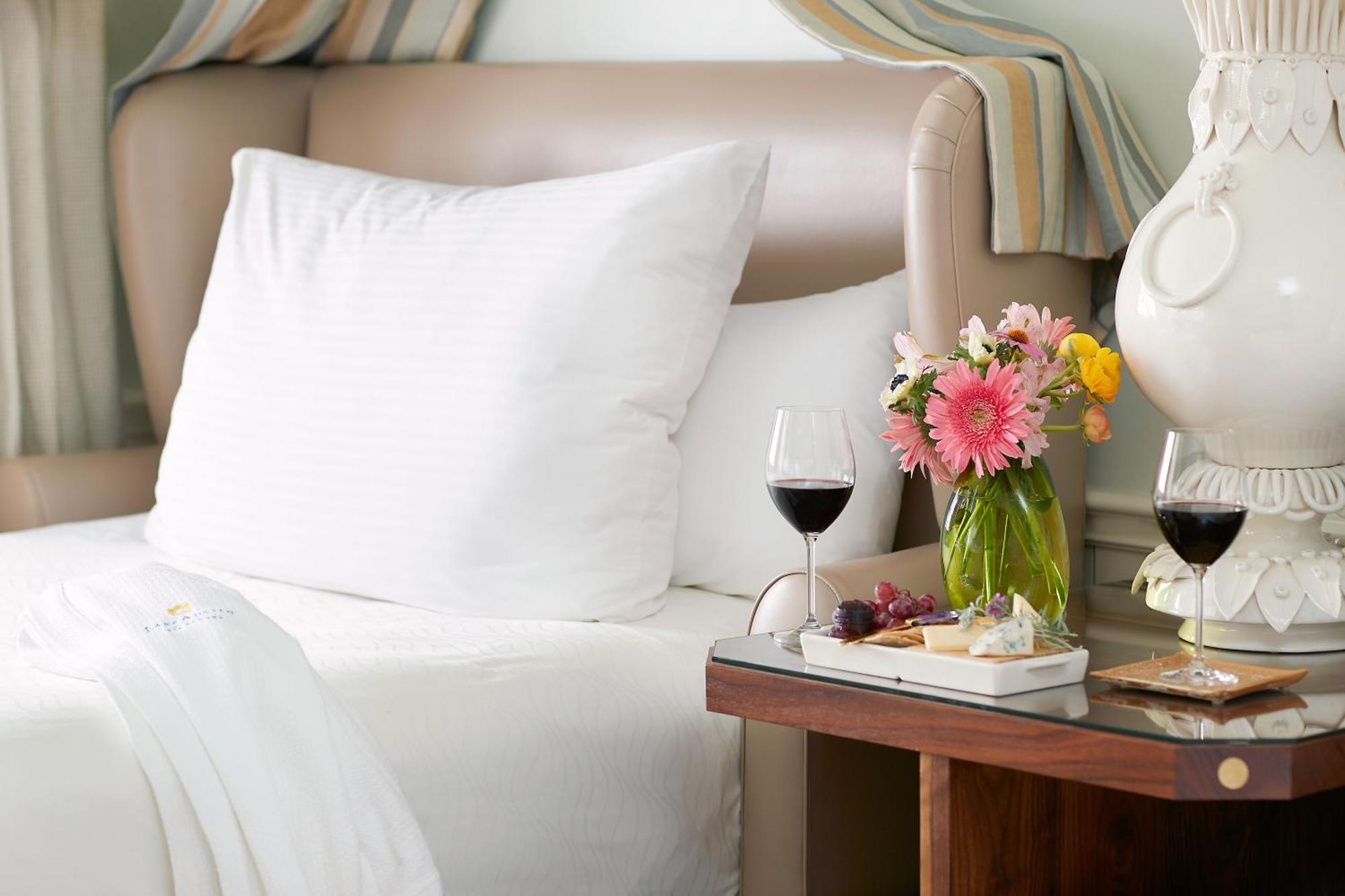 Lake Austin Spa Resort Room photo
