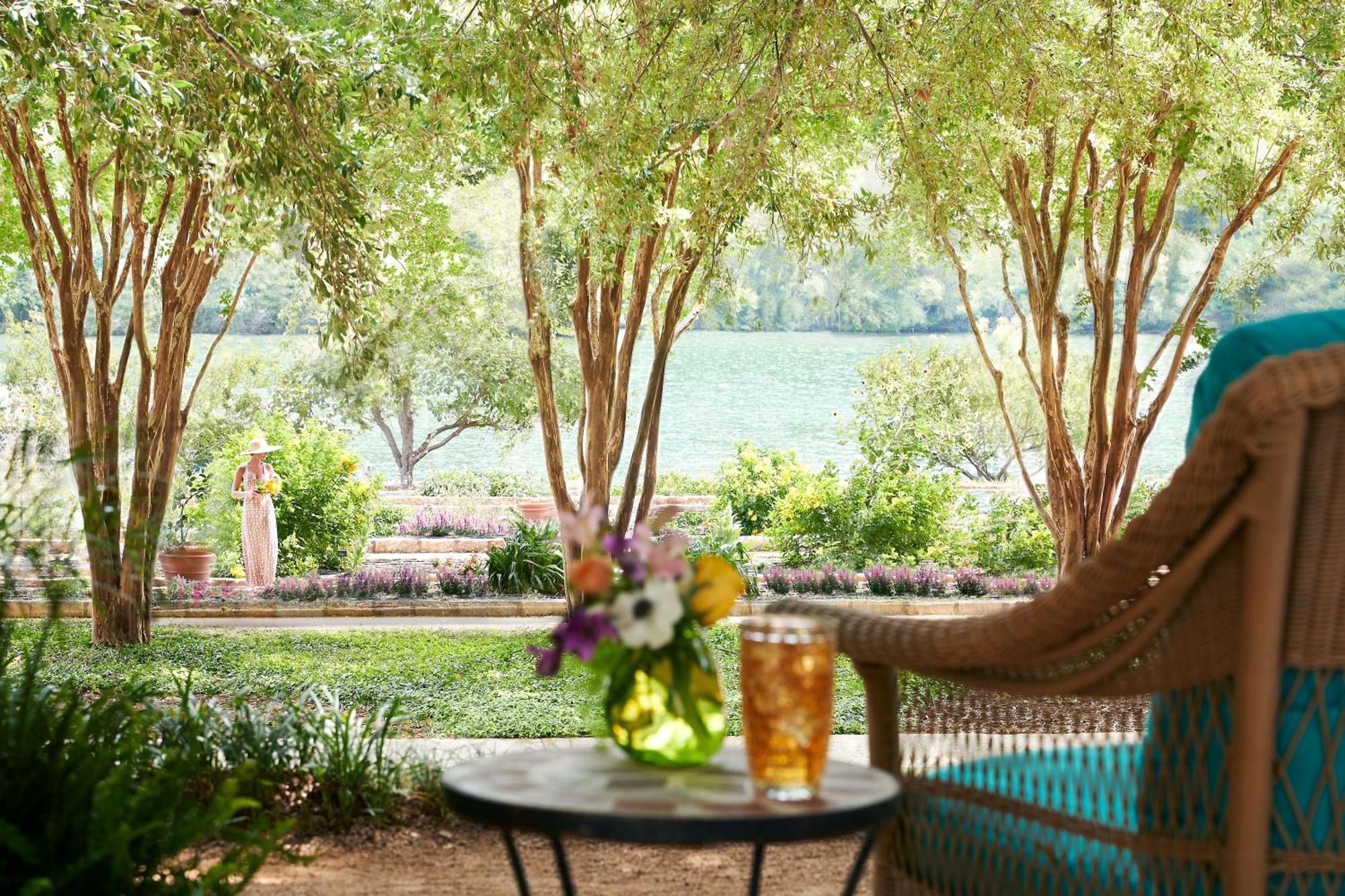 Lake Austin Spa Resort Room photo